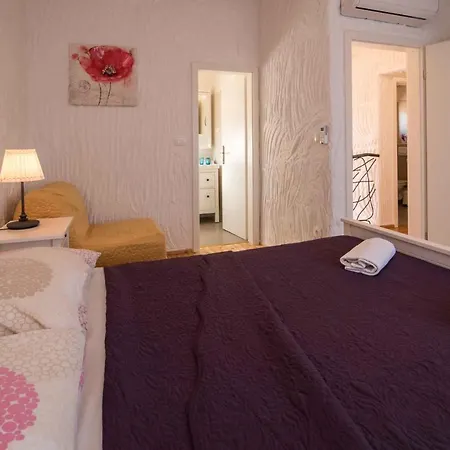 In - Insel Krk 38433 Vakantiehuis Risika